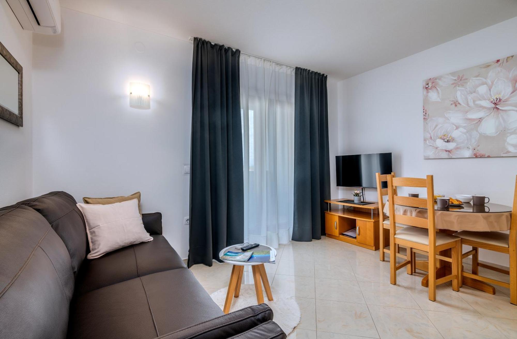 Apartments Kvarner Malinska Esterno foto