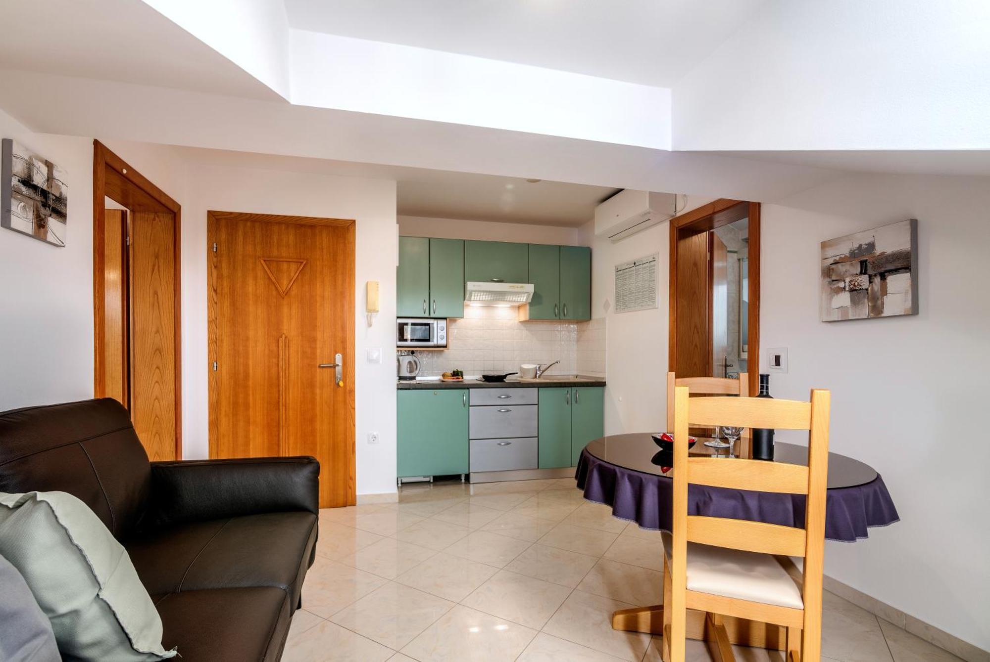 Apartments Kvarner Malinska Esterno foto