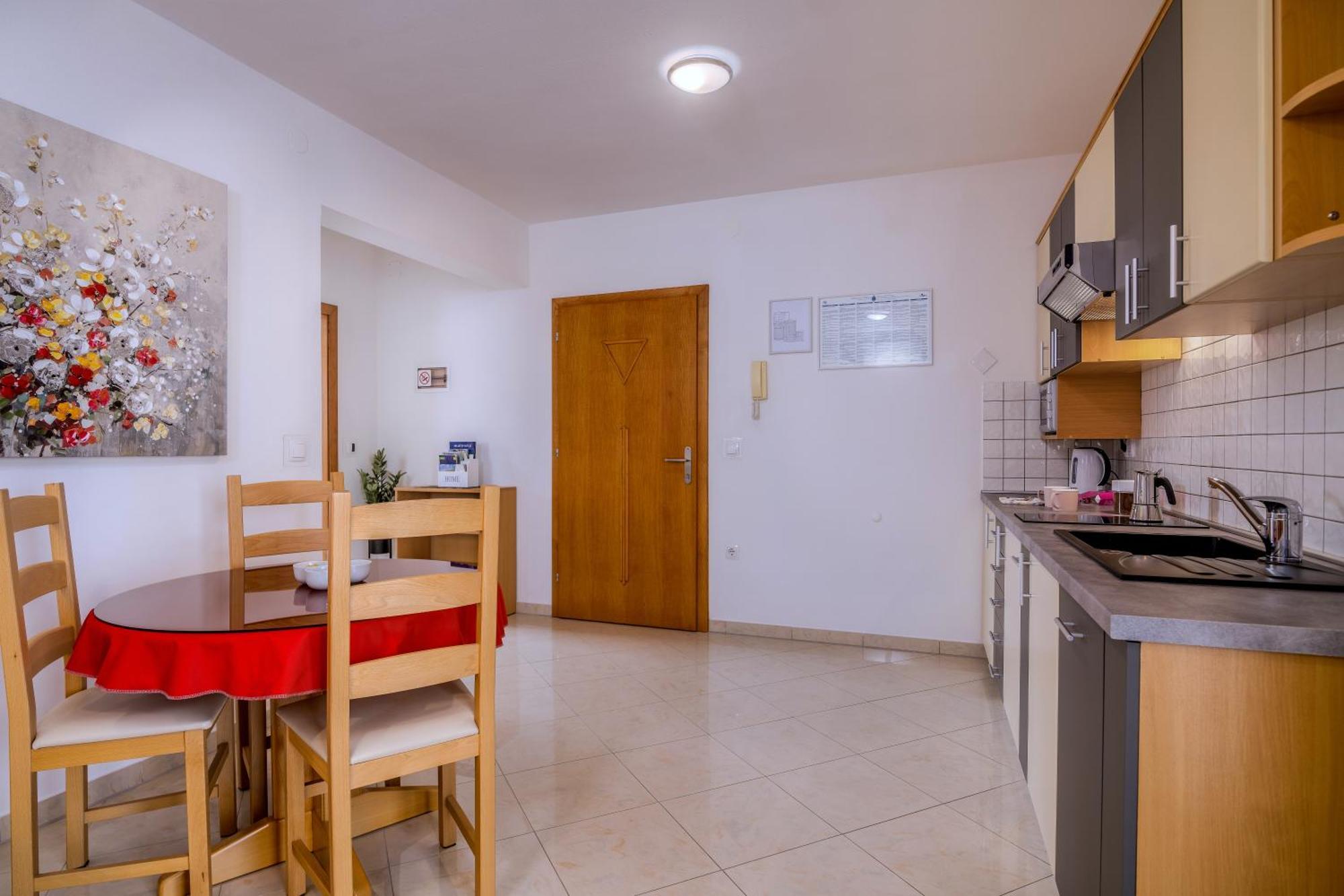 Apartments Kvarner Malinska Esterno foto